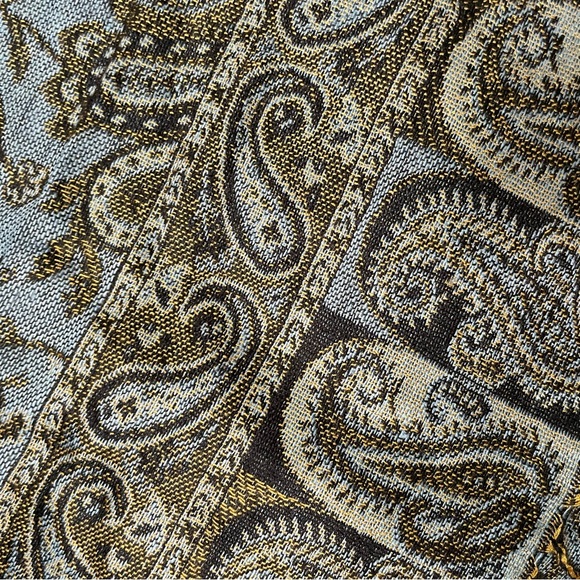Pashmina & Silk paisley scarf/wrap. NWOT - Picture 5 of 5